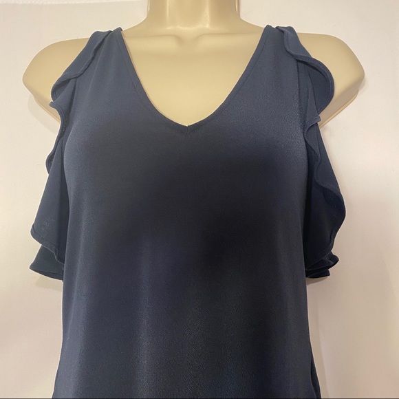 BANANA REPUBLIC NAVY CROSS FRONT NAVY RUFFLE TOP - Picture 6 of 8